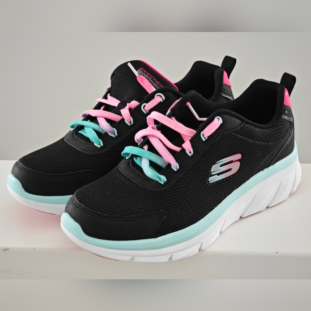SKECHERS South Beach Runners Sneakers Size 8 Brand New